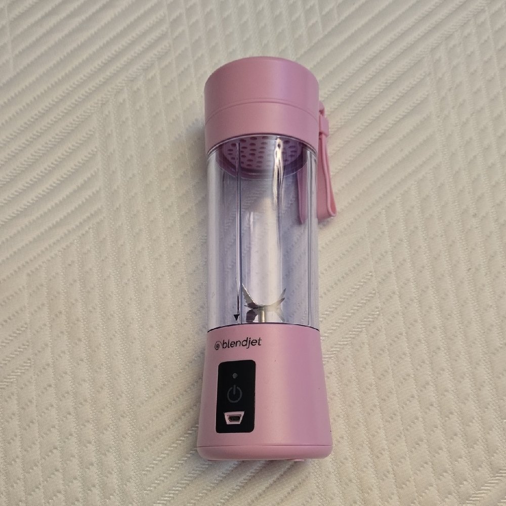 BlendJet Portable Blender in Pink